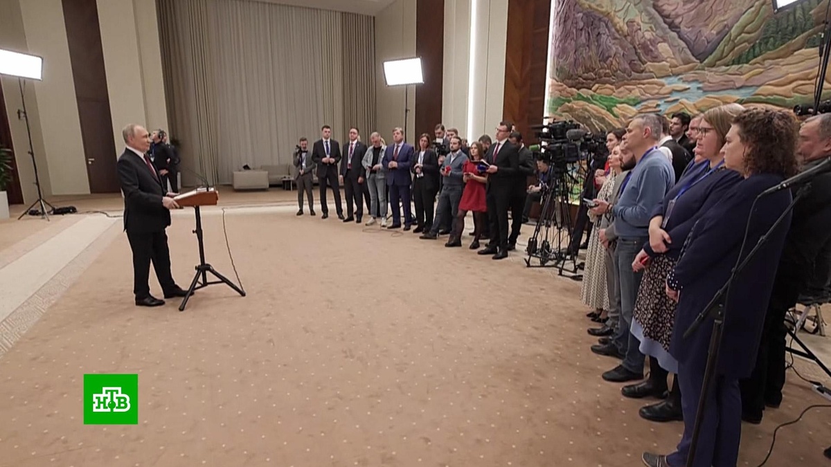    Путин оценил мирный план и высказался о переговорах по Украине