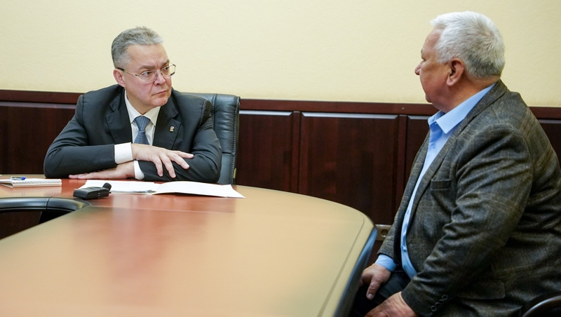    Глава Ставрополья рассмотрел обращение о строительстве детской площадки в Нефтекумском округе Фото: Правительство Ставропольского края