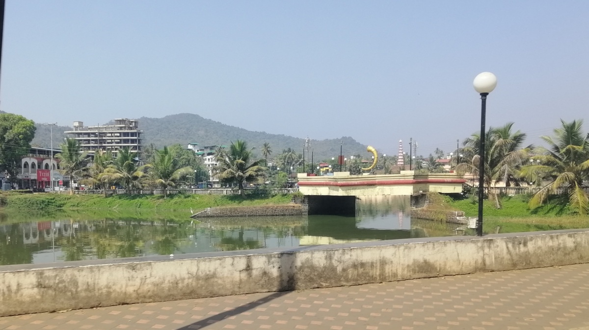 Город Савантвади: озеро Моти. Все фото в данной статье сделаны Автором в феврале 2024 г.