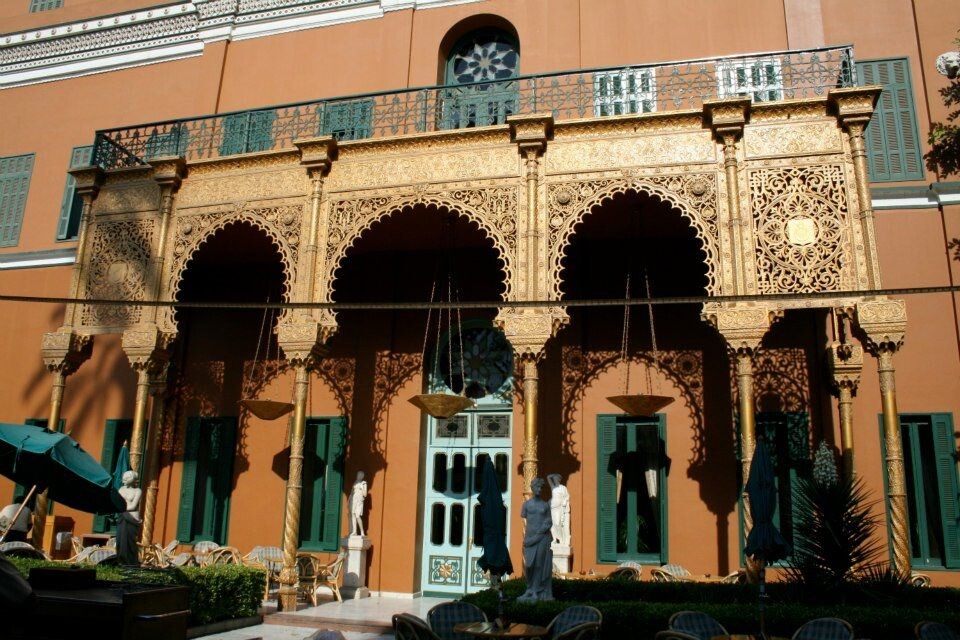 Входная группа дворца Аль-Газира