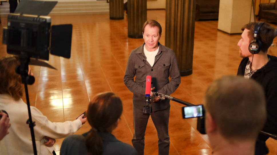 Евгений Миронов — идеолог проекта, народный артист России, глава Театра наций и руководитель программы развития театрального искусства на Дальнем Востоке .📷Фото: пресс-служба фестиваля