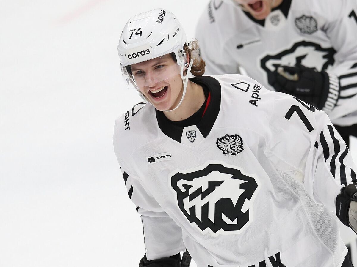    Хоккеист "Трактора" Виталий Кравцов© официальный сайт ХК "Трактор"