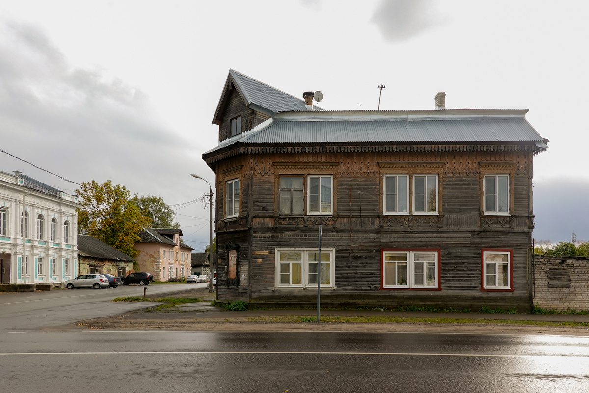 Осташковская улица, 12/5.