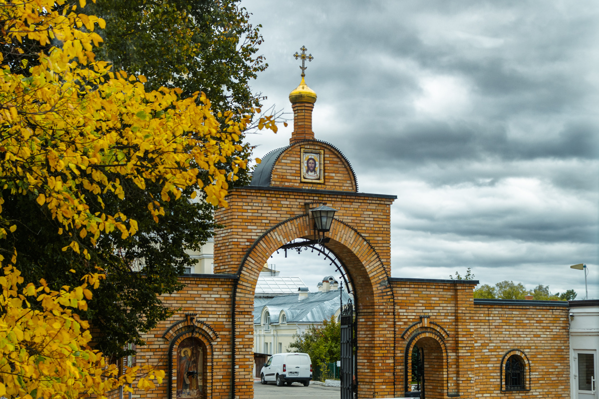 Монастырские врата. Спаса Нерукотворного пустынь. Фото автора