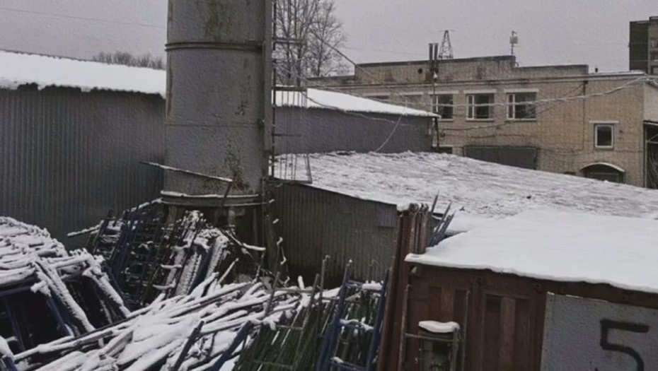    Снос нелегальных ангаров на улице Шелгунова в Петербурге Автор фото: ККИ