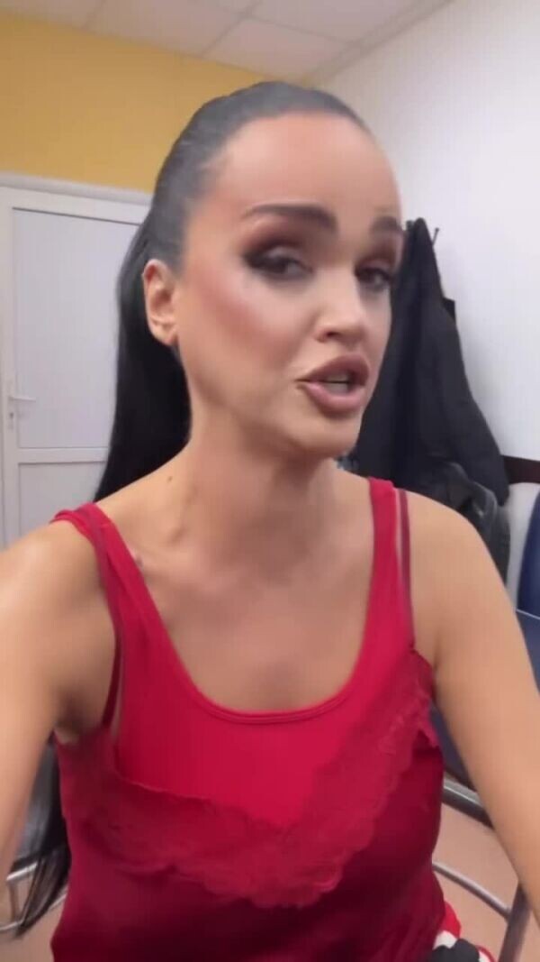 Певица Слава в ярости