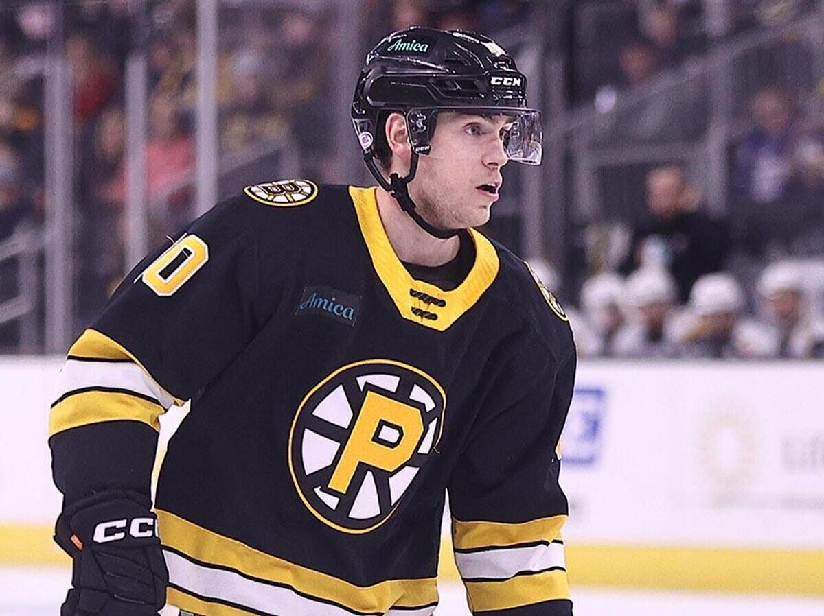    Хоккеист "Бостона" Георгий Меркулов© Соцсети АХЛ