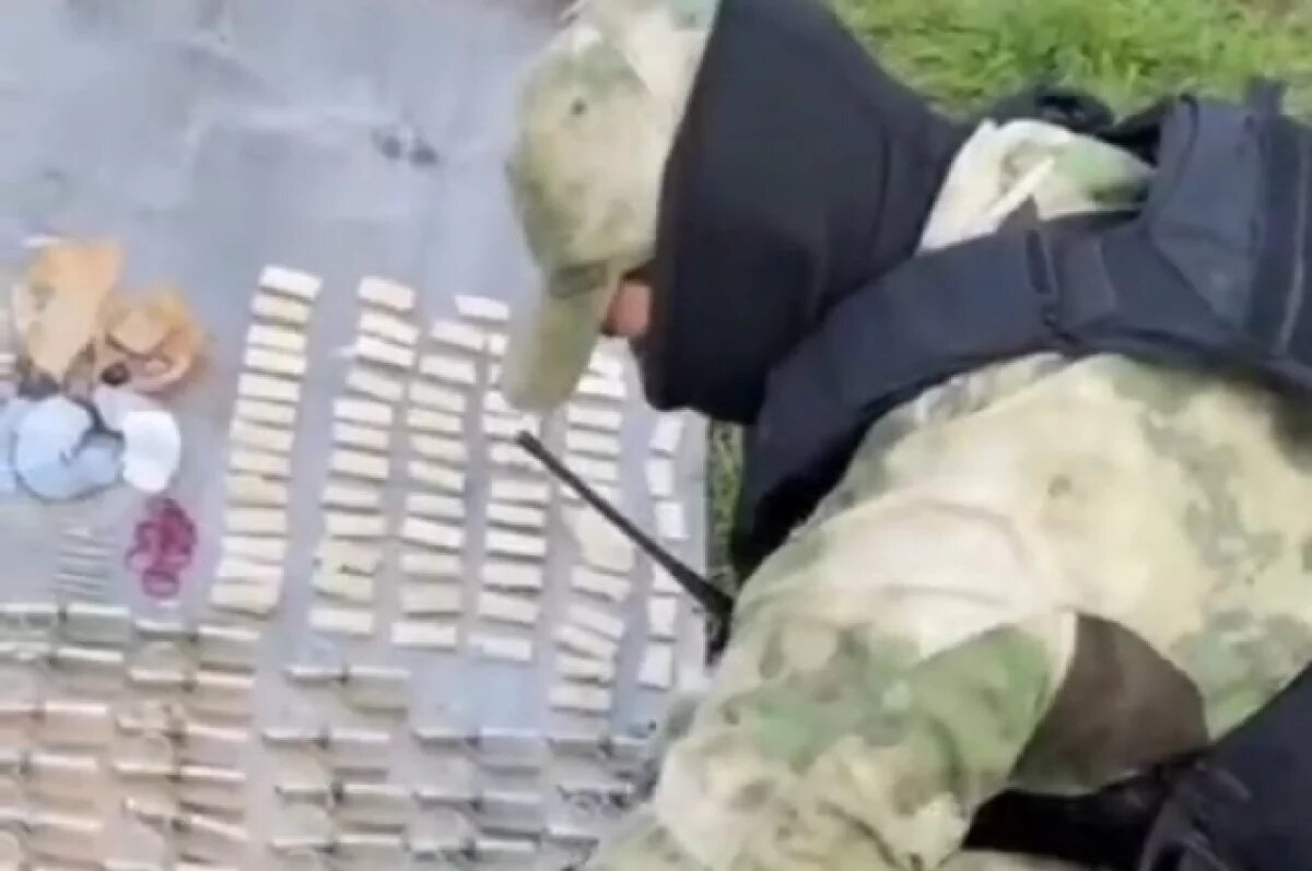    В КЧР житель аула нашел запалы от гранат в хозяйственной постройке