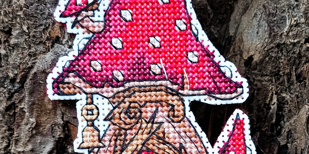 Неожиданный старт и финиш ноября. "Домик-мухомор" от Виктории Герасимовой.