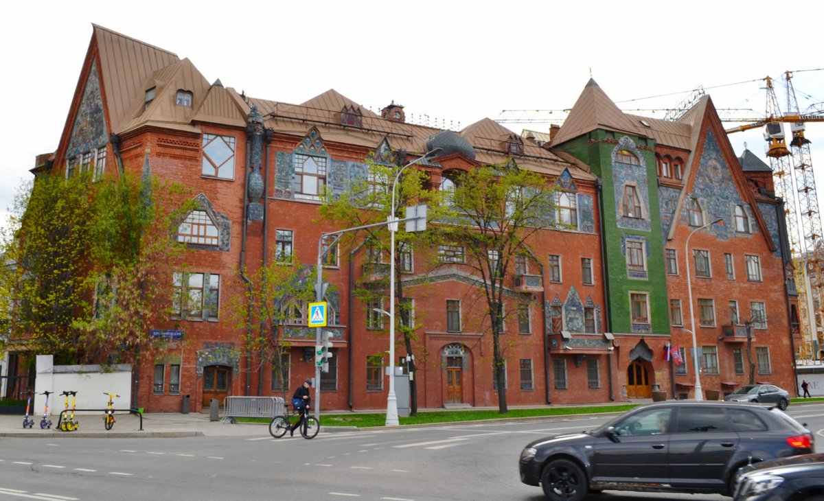 Москва, Курсовой переулок, д.1. Дом Перцовой. Фото автора канала 