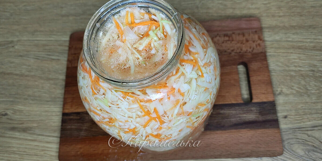 Так капусту солю круглый год. Капуста получается всегда хрустящей и в меру с кислинкой