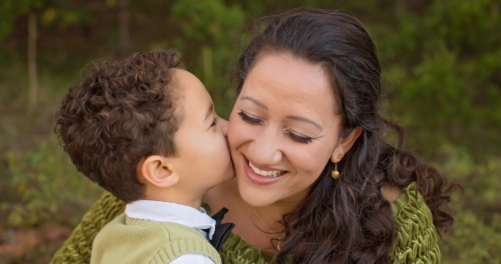 30 ноября 2025 года, воскресенье: День матери, День домашних животных, День защиты информации и День Библии, Первое воскресенье Адвента, 190 лет с рождения Марка Твена