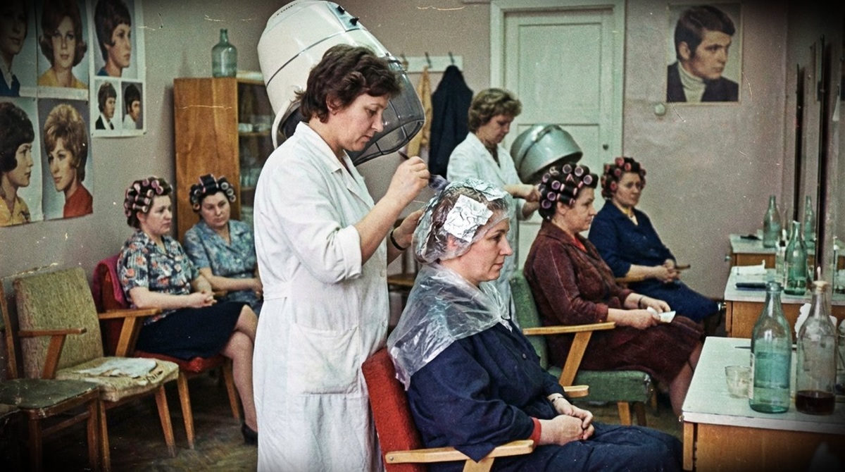 В парикмахерских СССР краска для волос была дефицитом похуже колготок