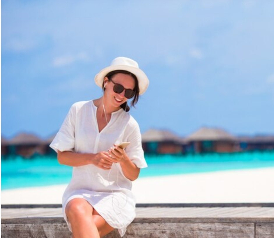 Что-то вроде такого образа. Молодая бабушка😁