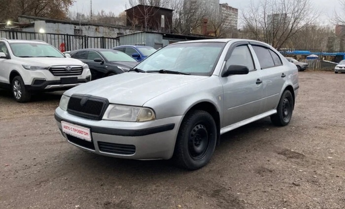 Skoda Octavia имеет долговечную подвеску и экономичные двигатели