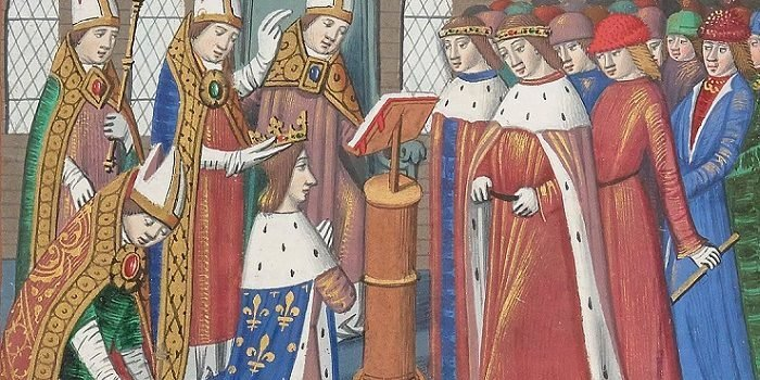 Почему средневековых королей короновали в перчатках — тайная роль символов власти