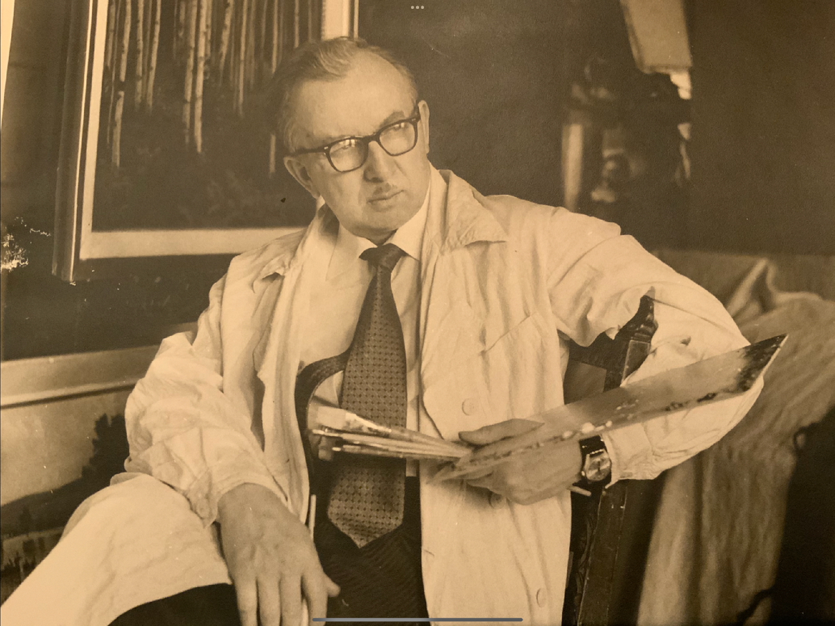 Народный художник СССР Щербаков Борис Валентинович у себя в мастерской