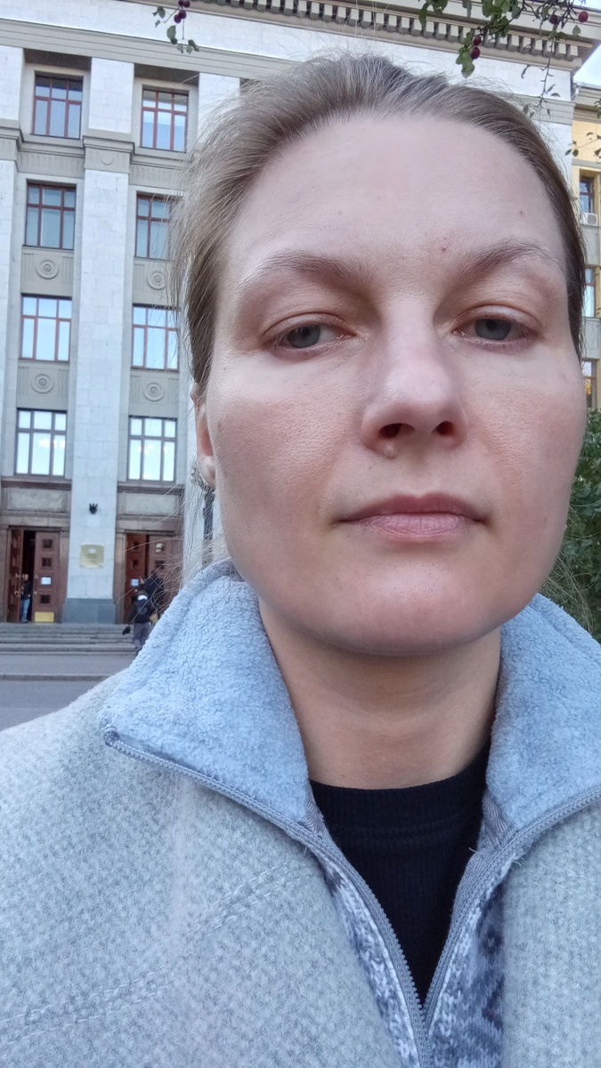 Это я, Кочеткова Наталья, приятно познакомиться с кем ещё не знакомы. Я научный психолог (очное обучение в МГУ по направлениям клиническая психология, нейропсихология) и автор большинства статей на этом канале. Также иногда статьи создаются из мыслей читателей, историй доверителей и пользователей нашего сайта KgMinus.ru.