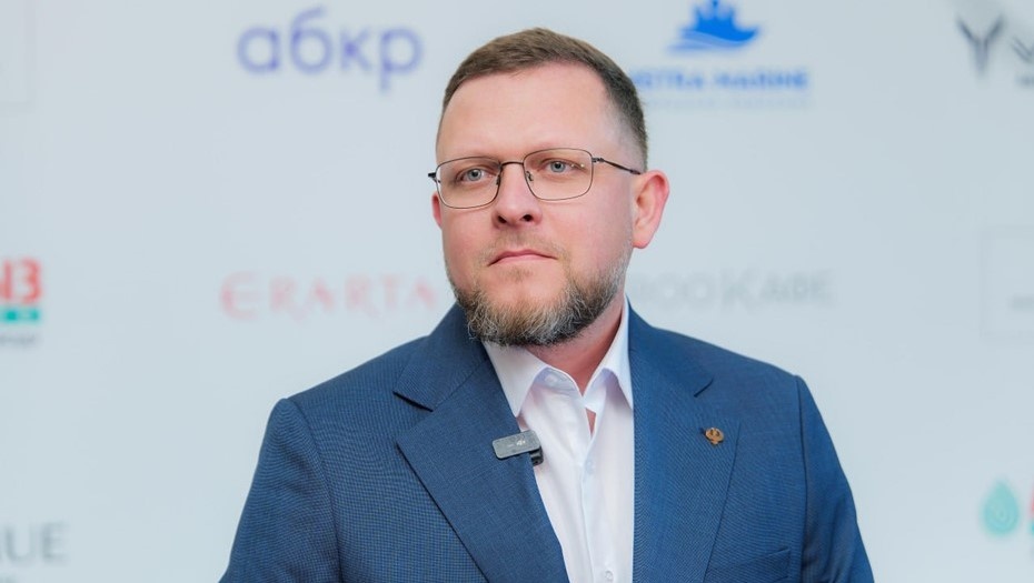 Автор фото: Валентин Беликов / "Деловой Петербург". Директор частной школы "Крылья" Максим Рыжов.