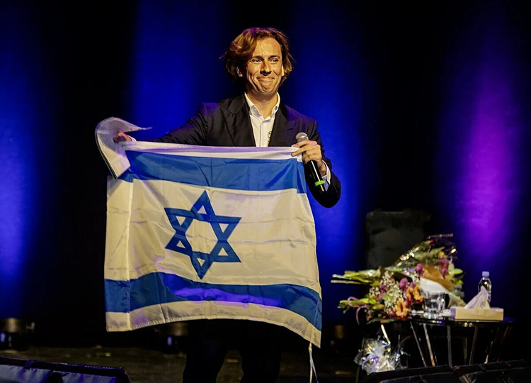 "Трусливо сбежал, а теперь вернулся!" - Галкин* взбесил Израиль своим лицемерием