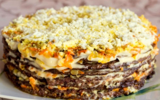 Печёночный торт — 5 лучших рецептов приготовления из говяжьей печени