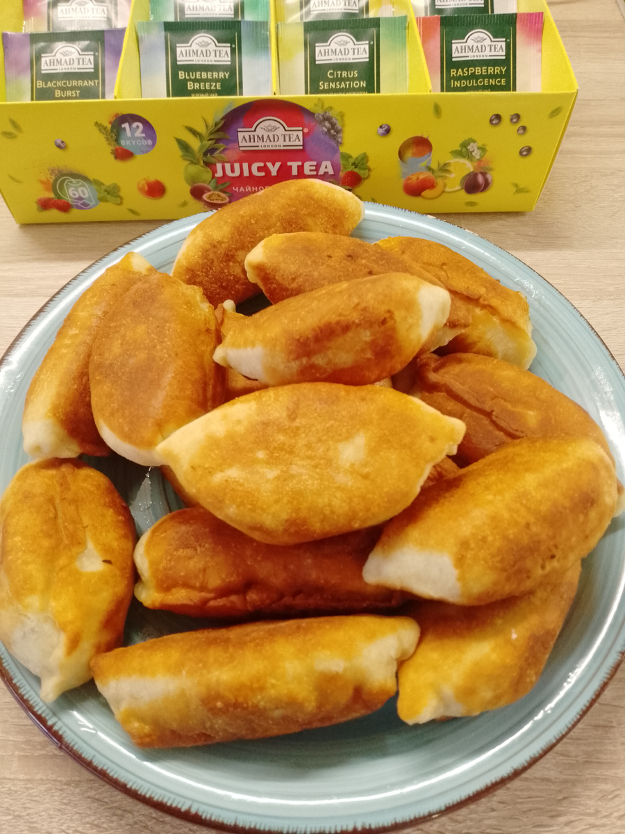 С картошкой и лук/яйцо.