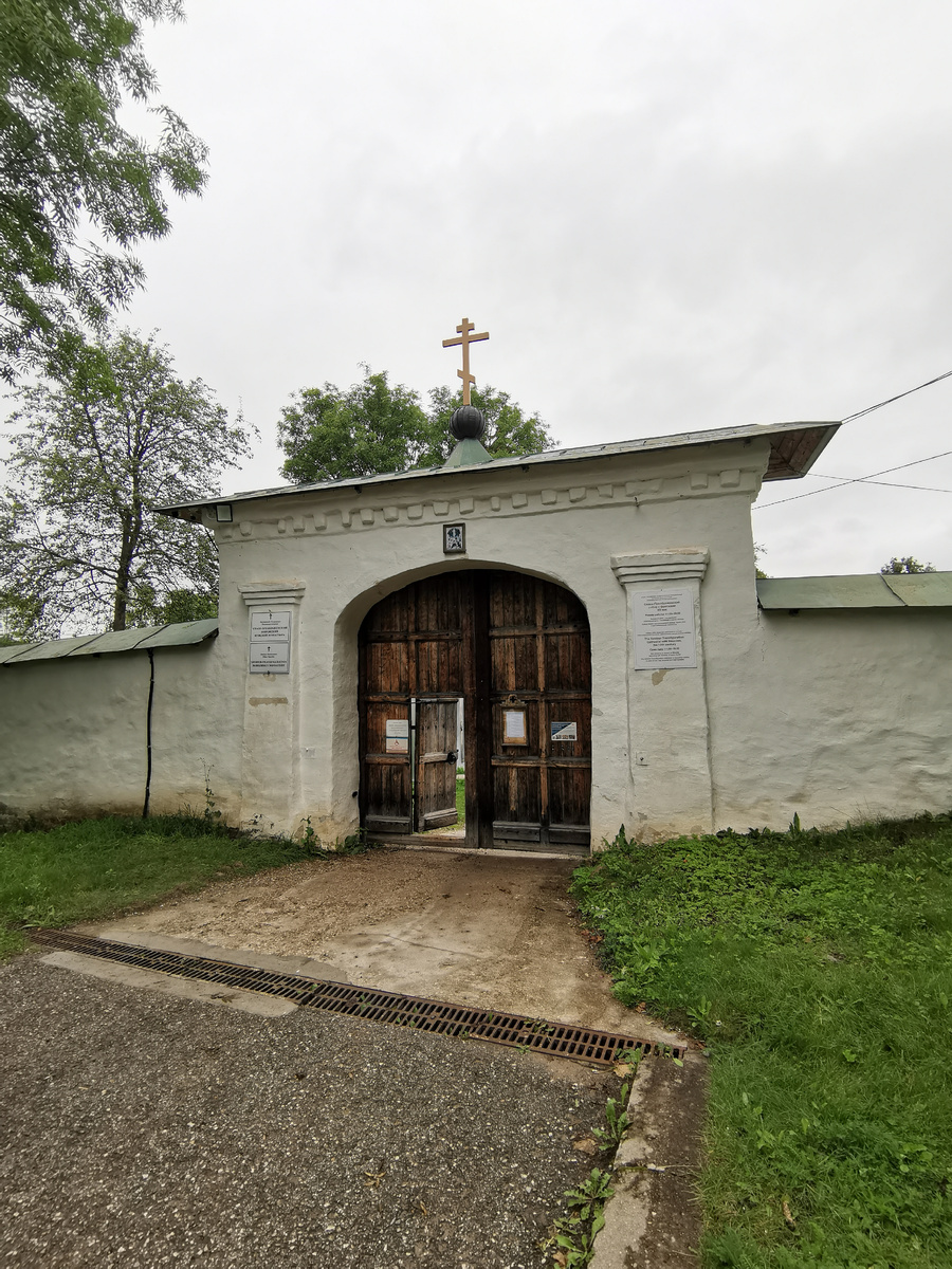 Мирожский монастырь