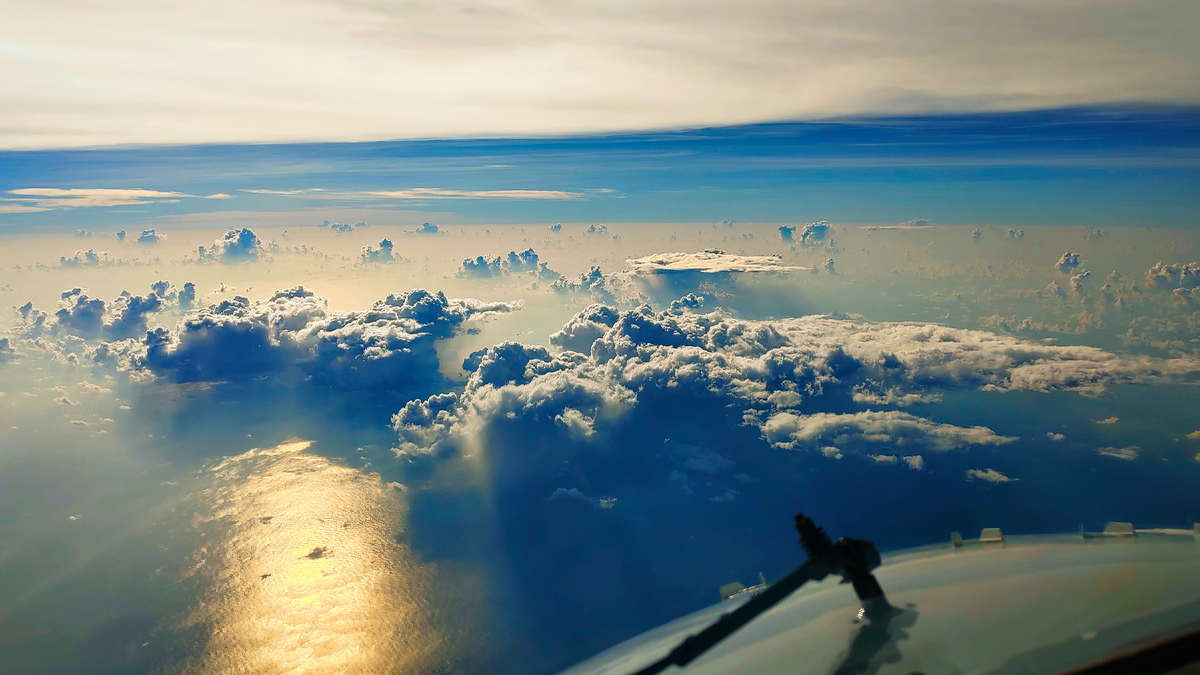 Над Индийским океаном