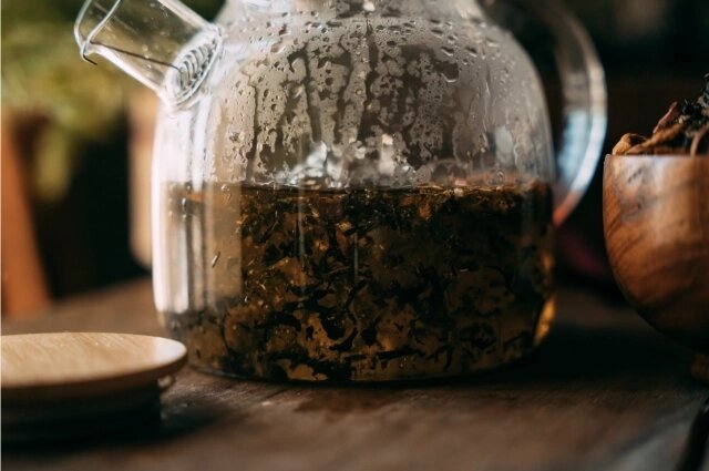    По словам сельчанки, рецепты чаёв рождаются на стыке памяти, знаний и вдохновения. Фото: Из личного архивa/ Светлана Локтева