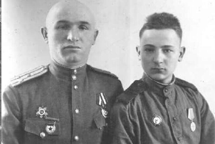 Григоренко с юности мечтал об армии.