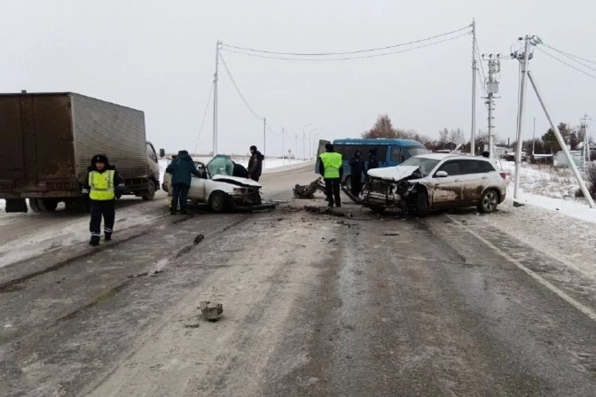    Появилось видео смертельного ДТП на Алтае, в котором погибли два человека