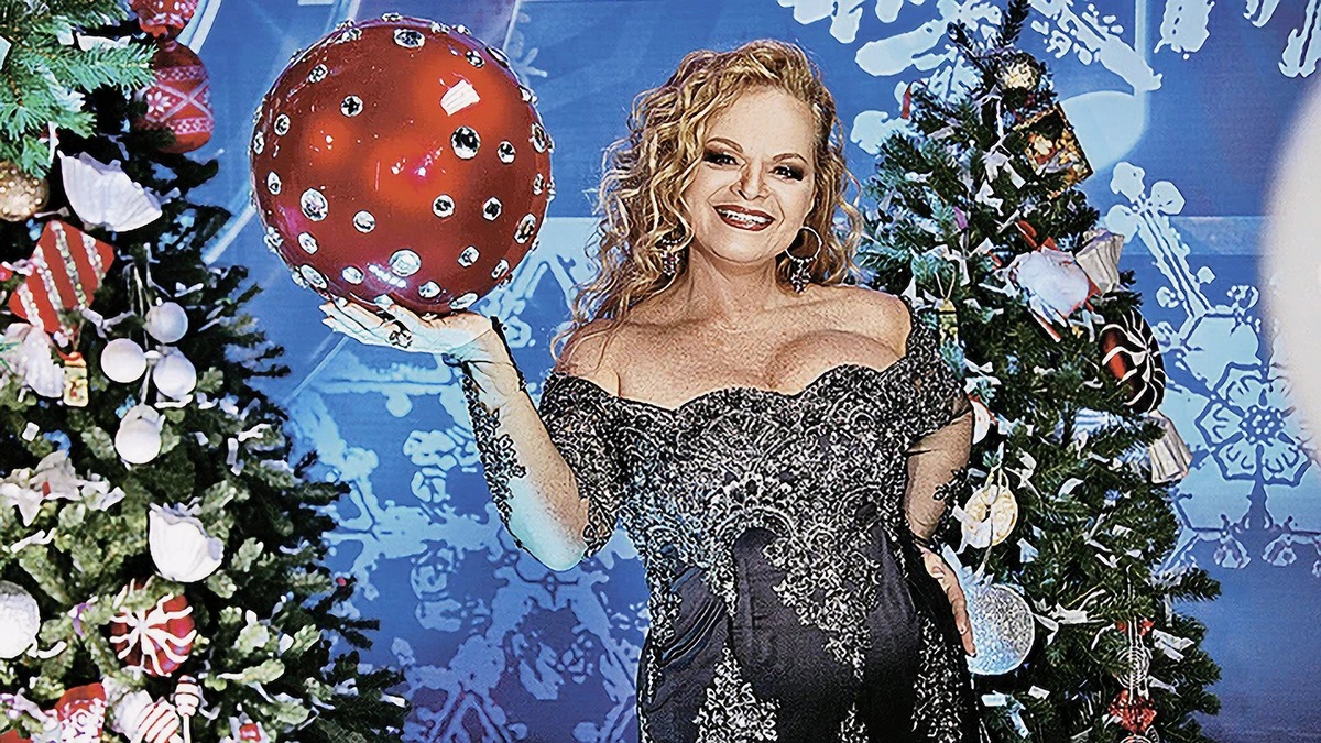 Ей море по колено по плечи океан 