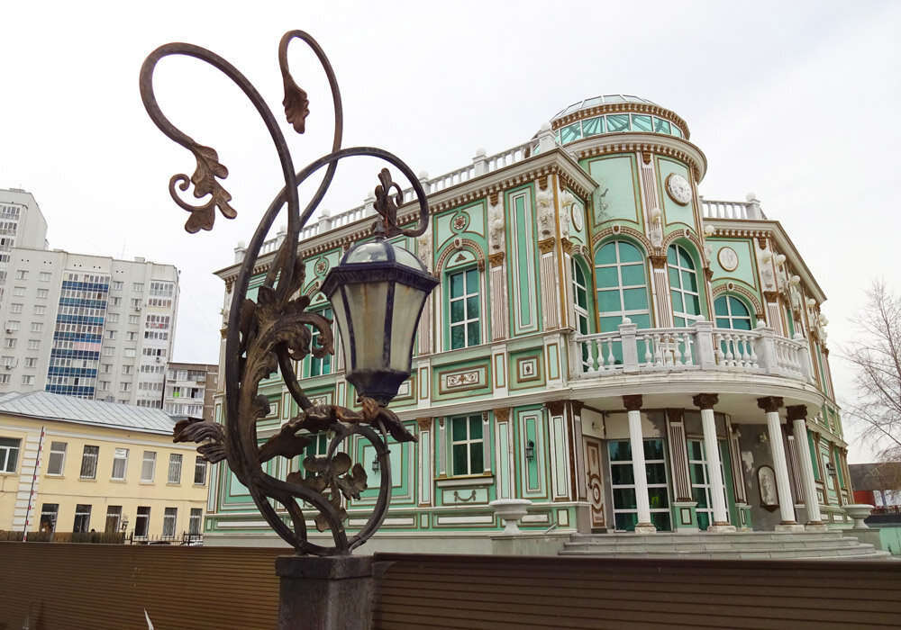 Дом с завитками. Как у Людовика, чем я хуже?