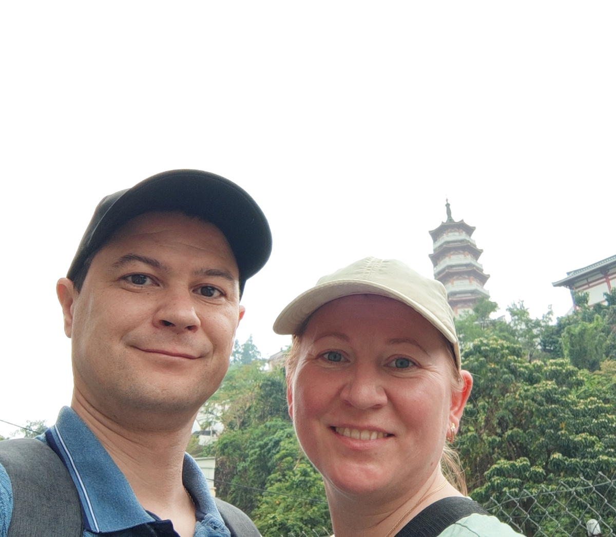 Подъем к монастырю 10 000 будд