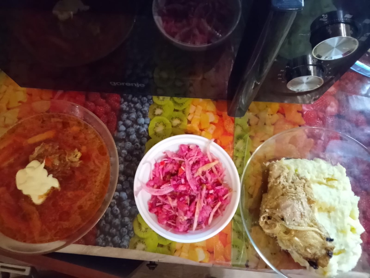 Ирина готовила чудесные блюда нашим постояльцам