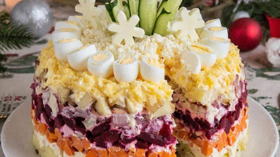 Перед боем курантов приготовлю «Подснежник» — пусть праздник начнется с весеннего света и маленького чуда