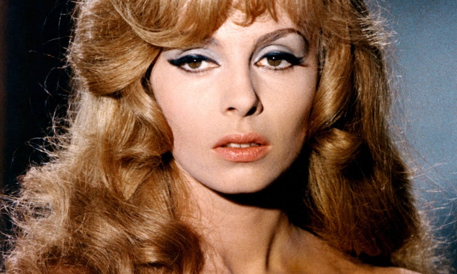 Анжелика и граф де Пейрак: красивая история любви, покорившая СССР