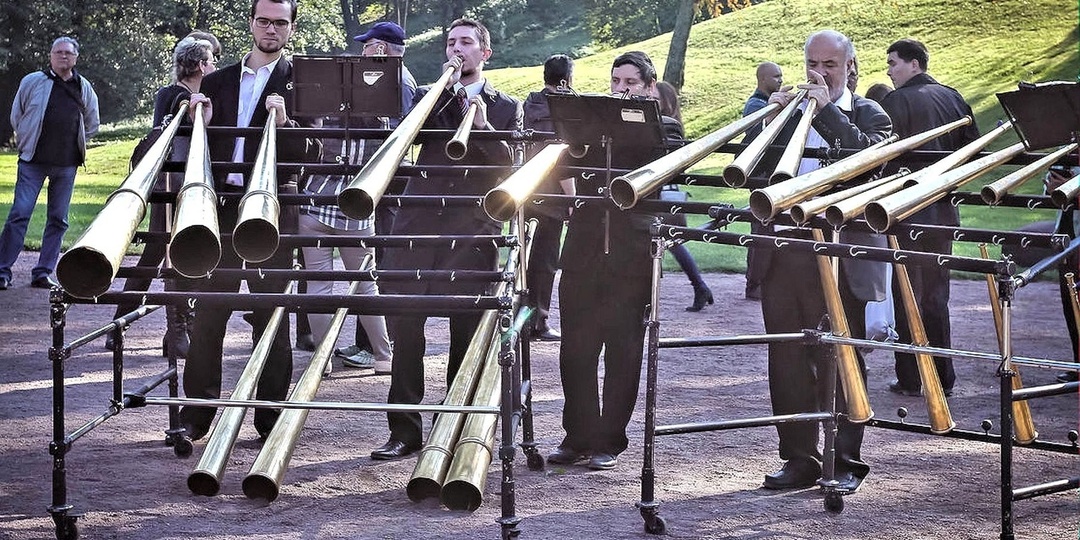 Роговой оркестр на Владимирском "воксале".