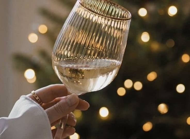 ТОП-30 подарков к Новому Году до 3000 рублей