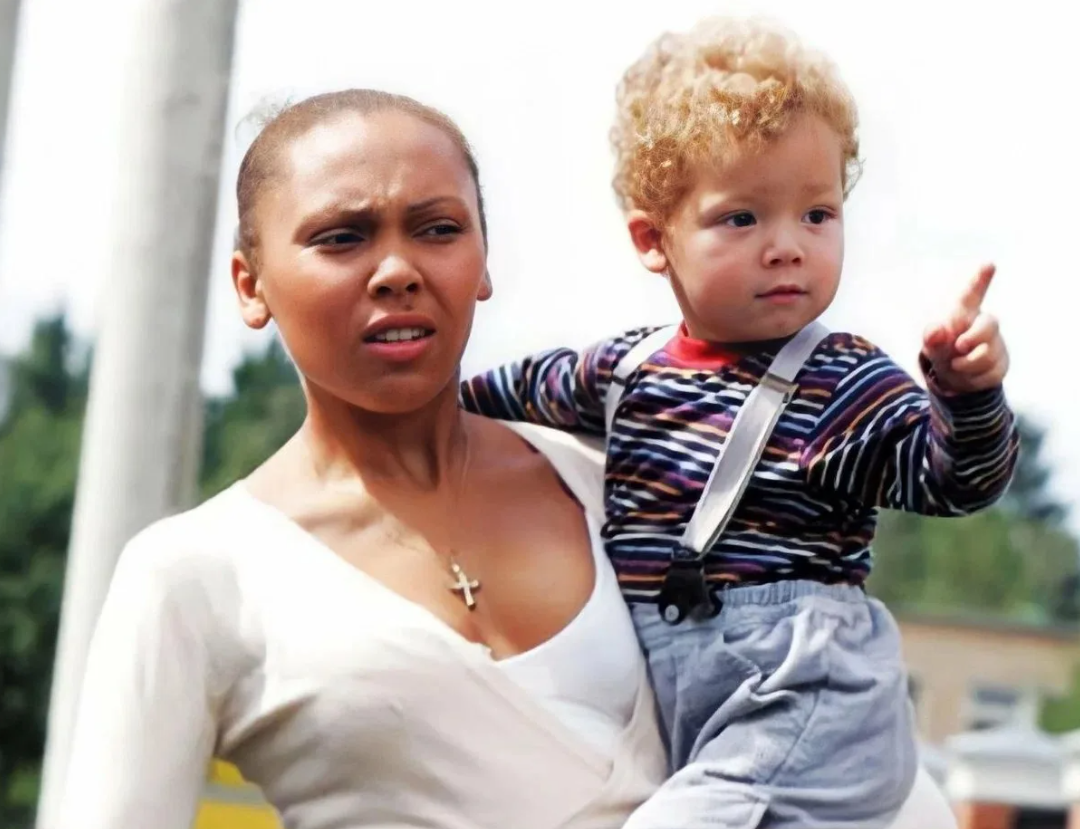 Инна Белова с сыном