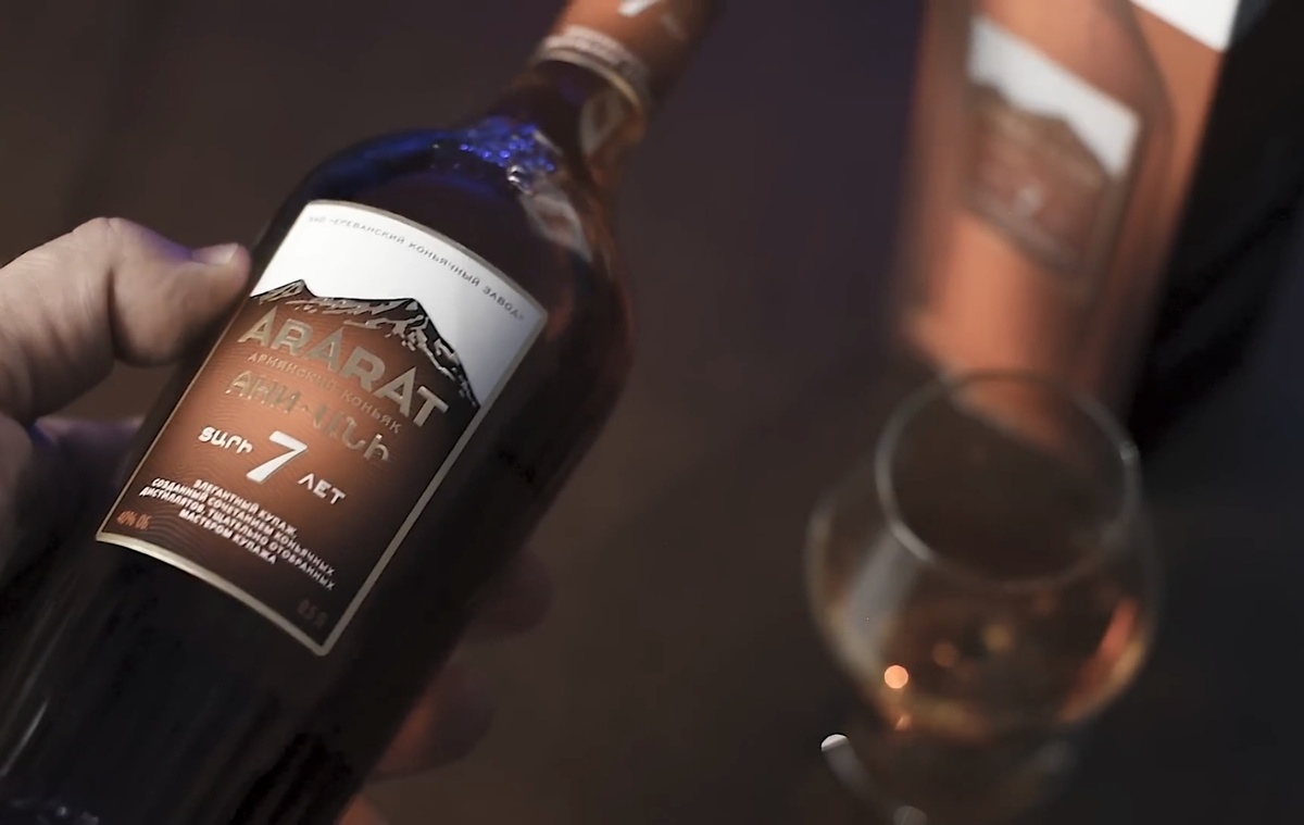 Бокал для дегустации лучше брать поменьше такой,как Штольц классик