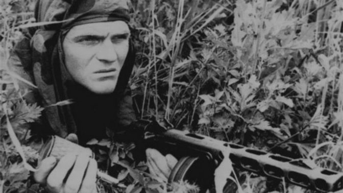 Зимой грелся в сундуке, потеряв на войне зрение и руку. А ведь до этого 15-летний юноша был лучшим разведчиком полка