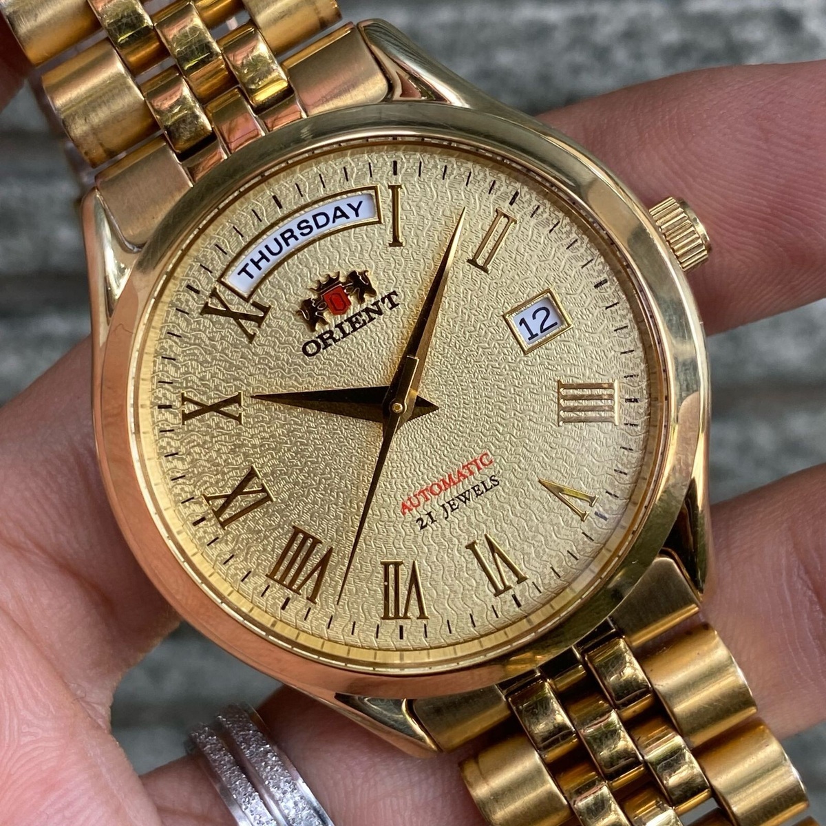 Часы Orient с римскими цифрами на циферблате. Фото взято с сайта shopozz.ru