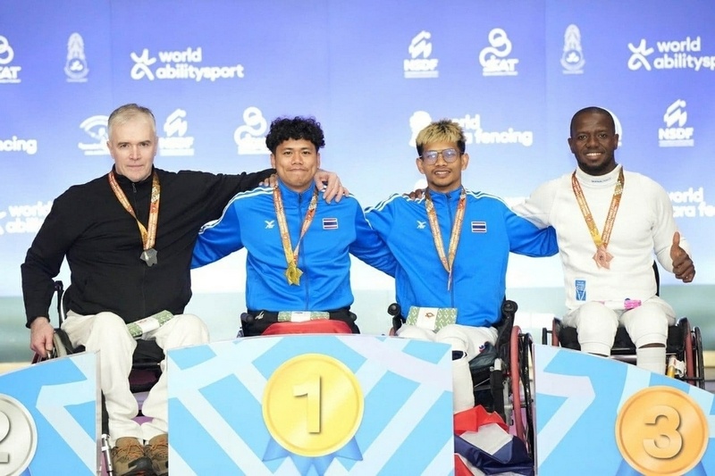    Александр Курзин занял второе место на заключительном этапе Кубка мира по паралимпийскому фехтованию.