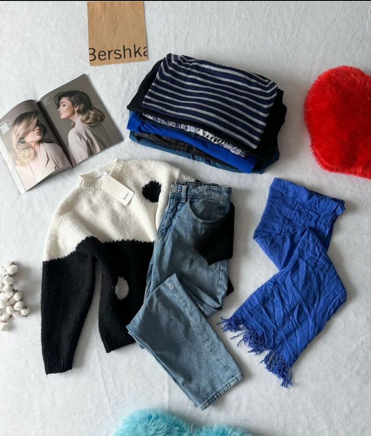 Пакет одежды у реального пользователяна Авито