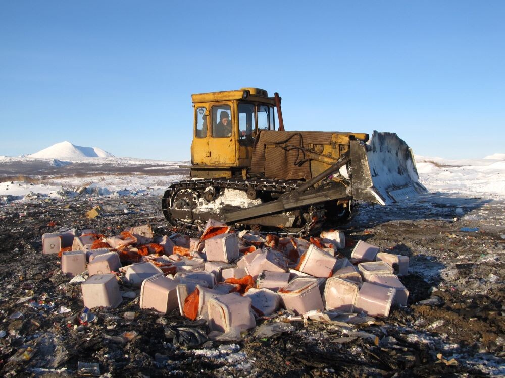 Уничтожение браконьерской икры