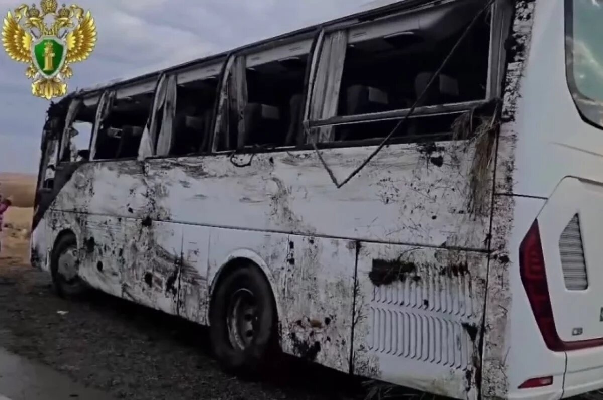    Появилось видео с перевозившим детей автобусом после ДТП под Челябинском