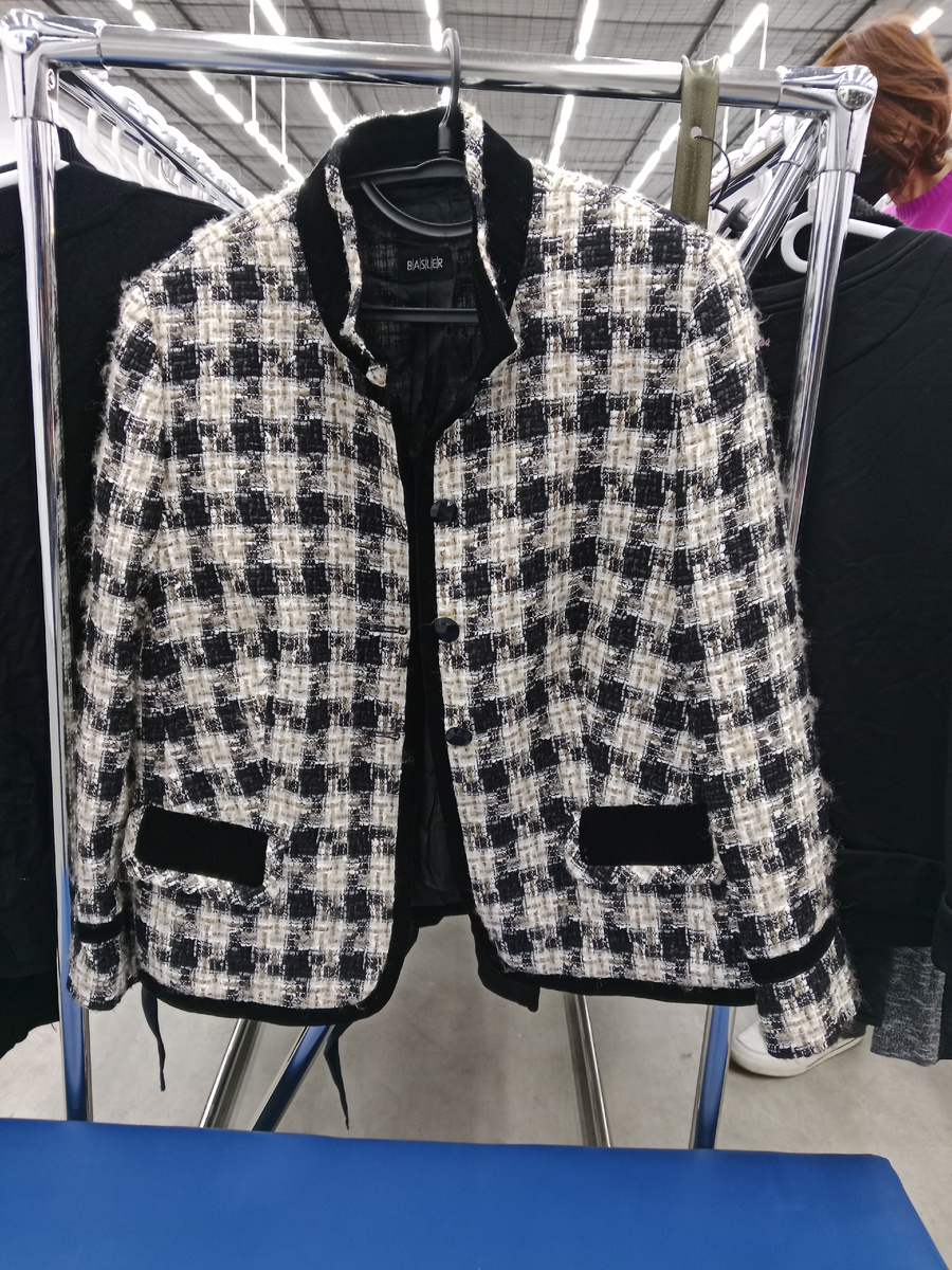 Жакет Basler.