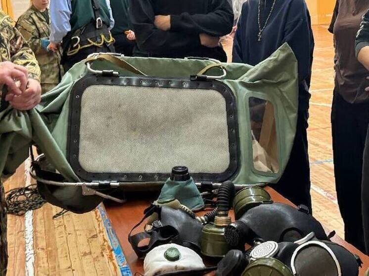     Все желающие на некоторое время перенеслись в непривычную для себя атмосферу. Фото: пресс-служба МЧС по Новгородской области