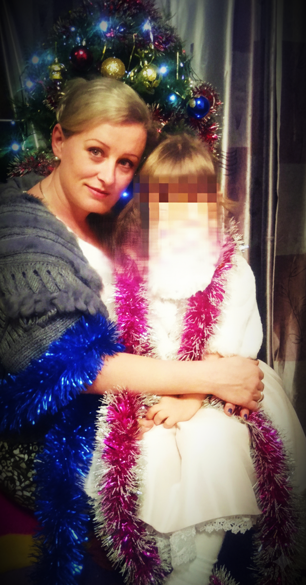 Погибшая женщина с дочерью